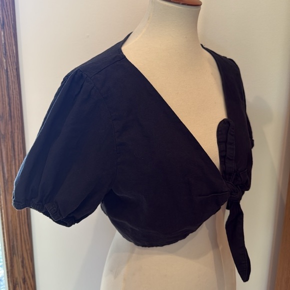 Forever 21 linen summer Bolero with tie in the front in size extra large - Picture 6 of 8